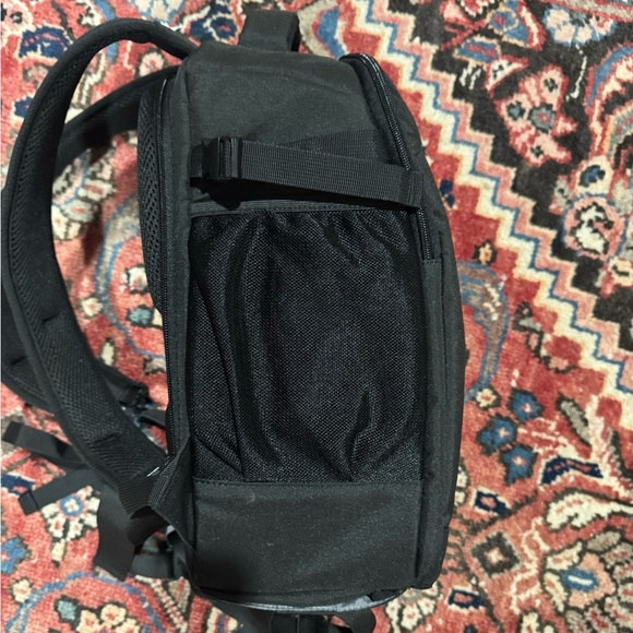 Impulse Camera Backpack Black - Picture 3 of 7